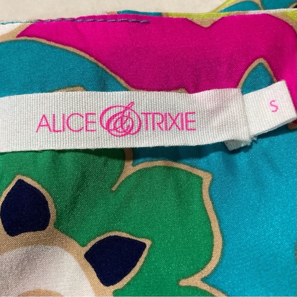 Alice & Trixie 100% Silk Half Sleeve Shift Mini Dress | Pucci-Esque Print - Picture 5 of 13